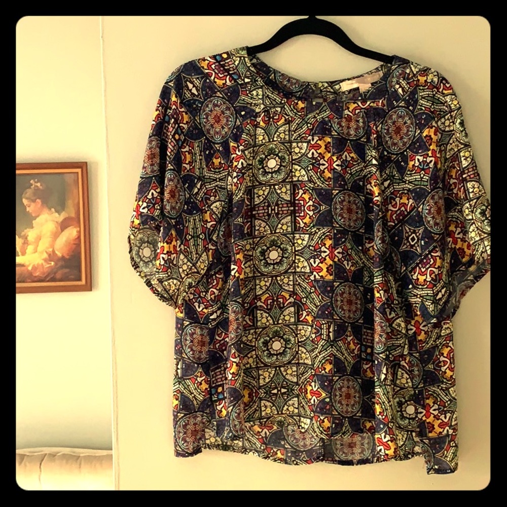 Stained Glass Motif Sheer Short-sleeved F21 Blouse